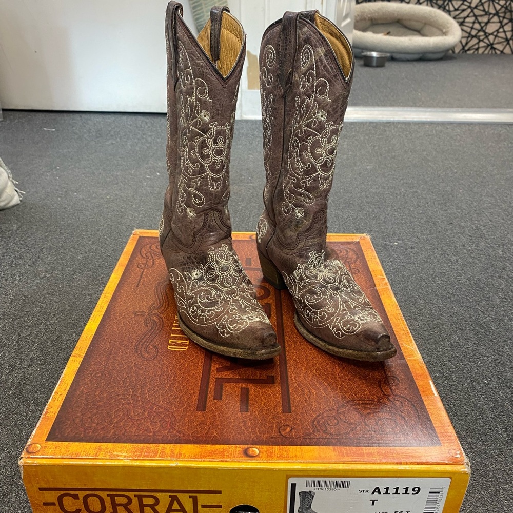 Corral Cowgirl boots